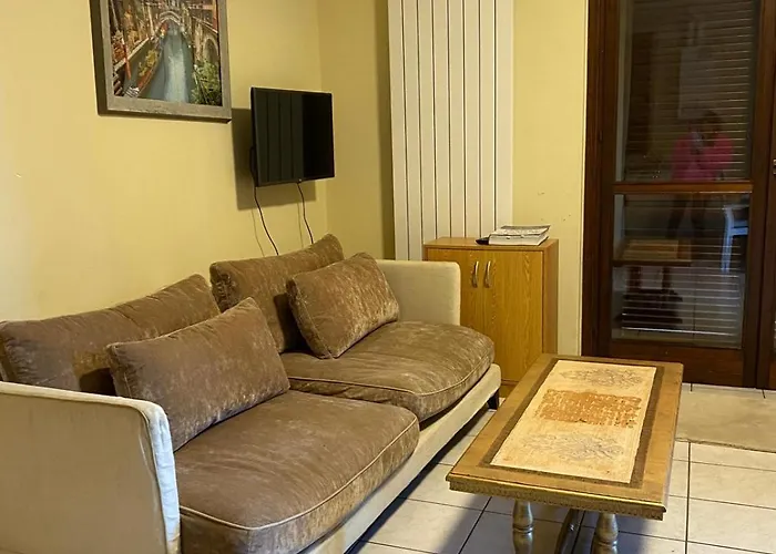Borgo Castello A1 Apartment *
