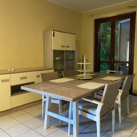 Borgo Castello * Argegno